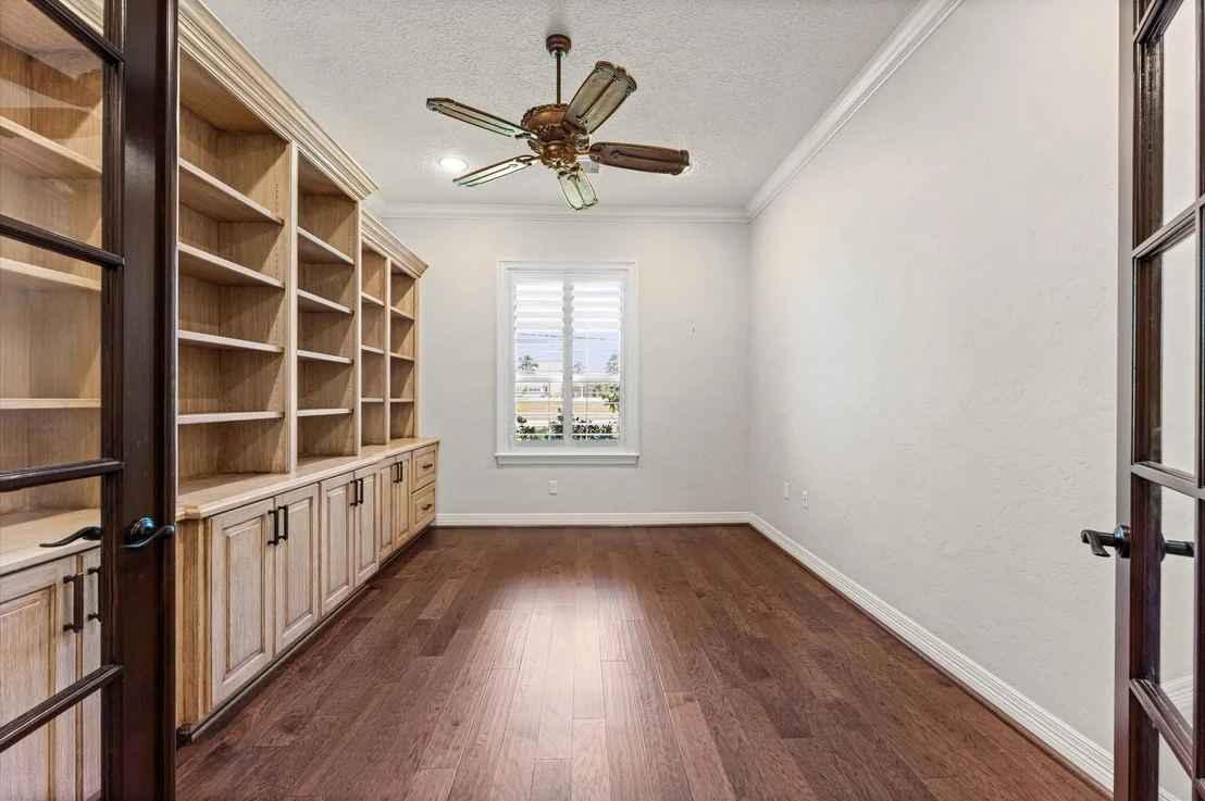 Photo of 727 Baker Drive