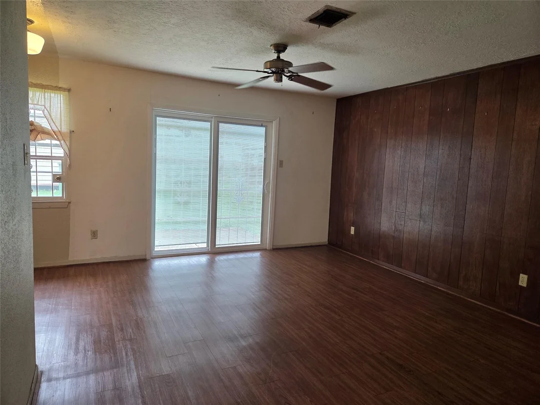 Photo of 14423 Waterloo Drive