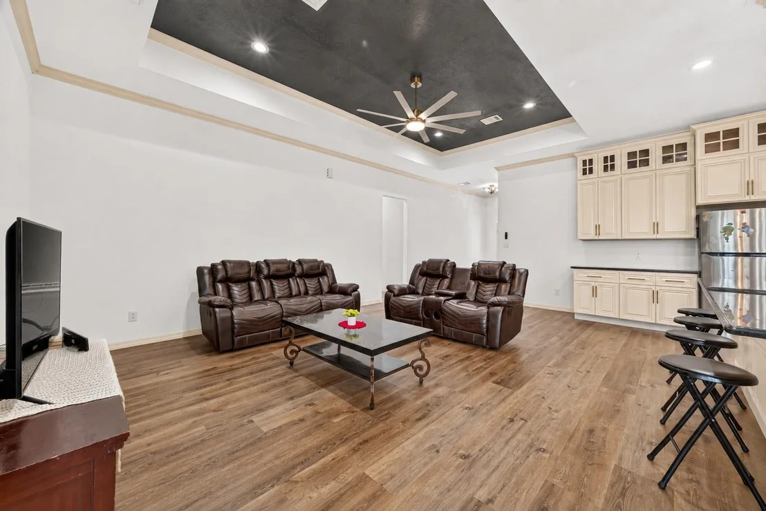Photo of 1129 Peter Pine Street