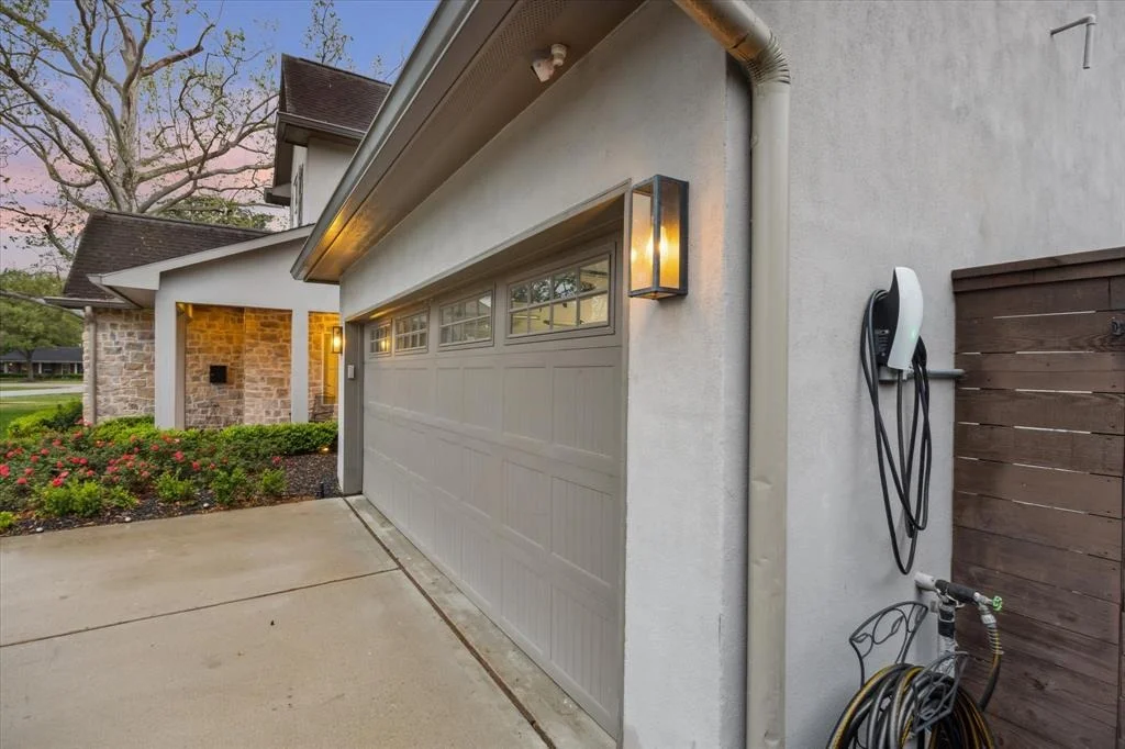 Photo of 1605 Cranway Drive