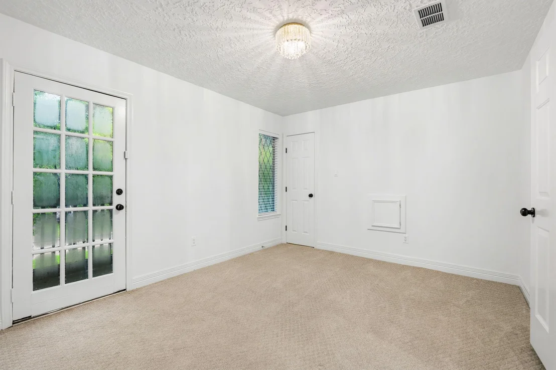 Photo of 5 Thornhedge Court