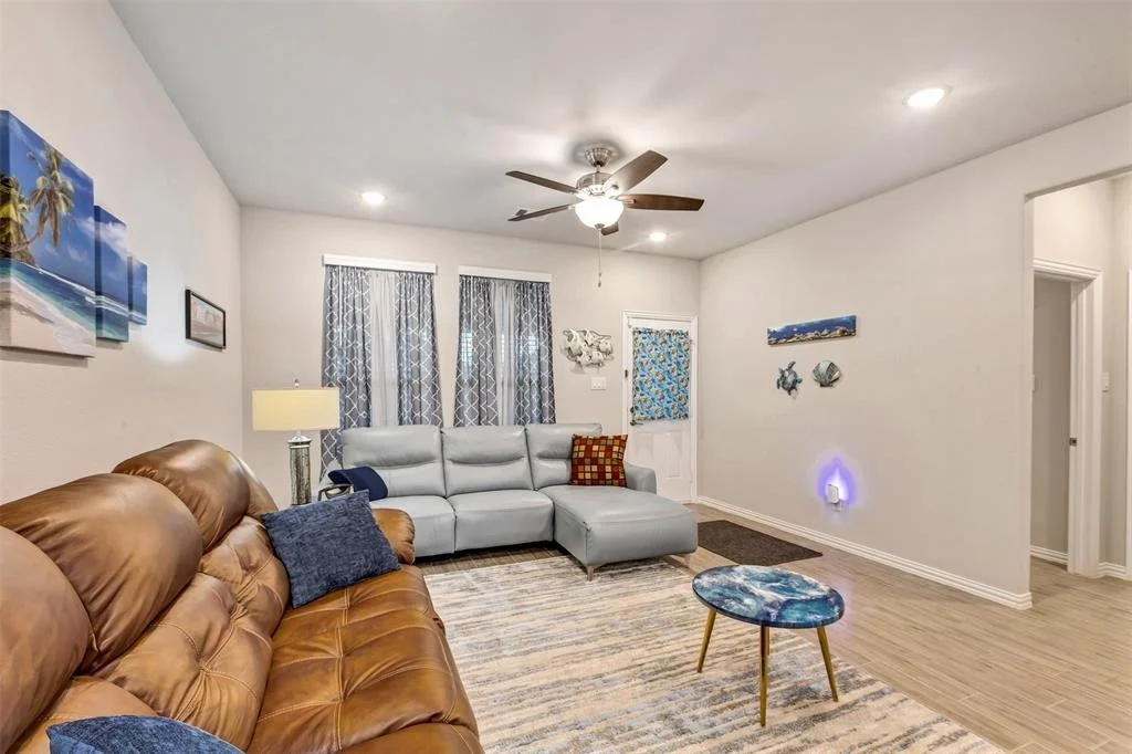 Photo of 31414 Conover Drive
