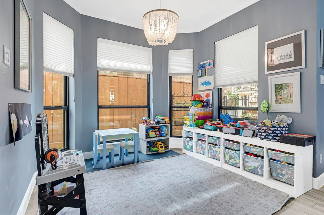 Photo of 1211 Ridgewood Place