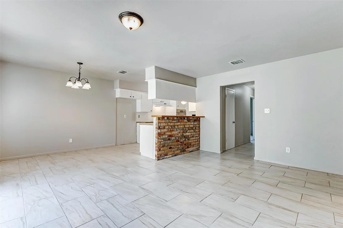 Photo of 5318 Botany Lane