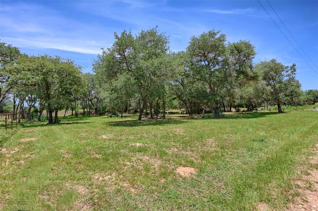 Photo of 207 Hickory Drive