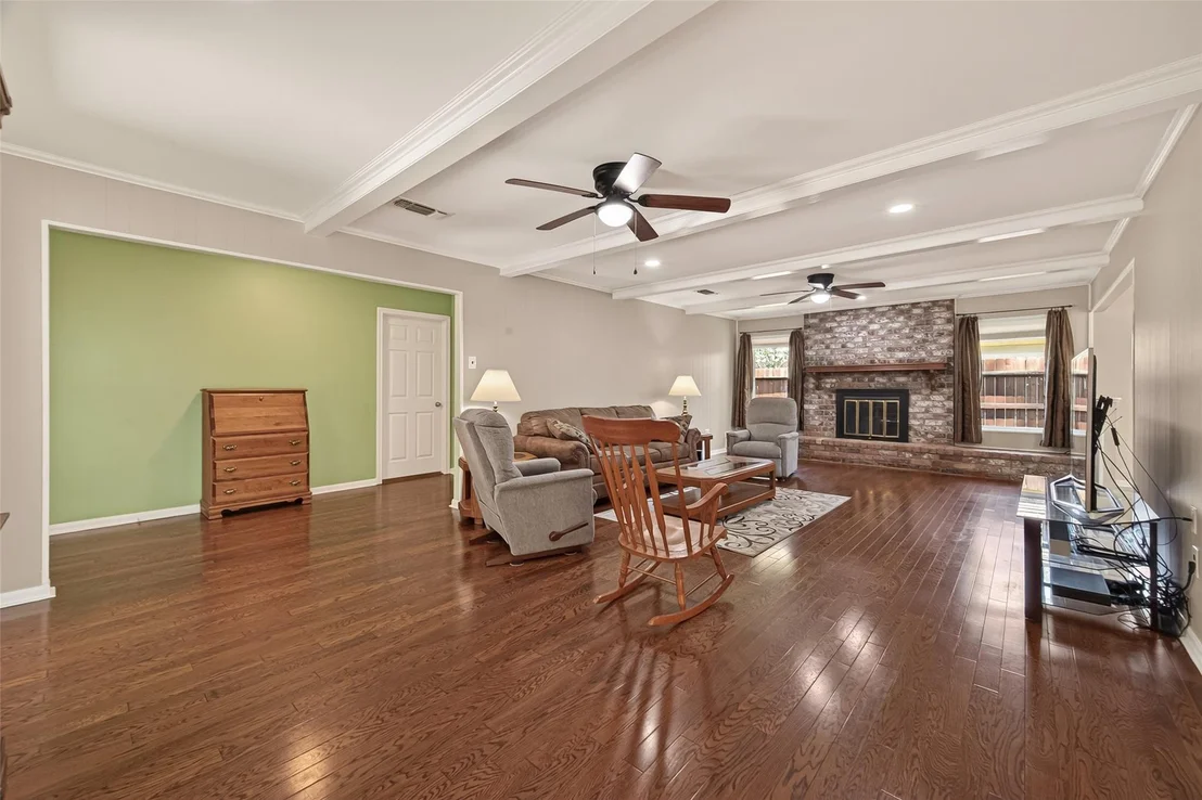Photo of 4142 Willow Hill Drive