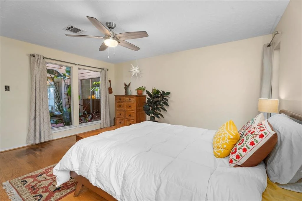 Photo of 4638 Deer Point Drive