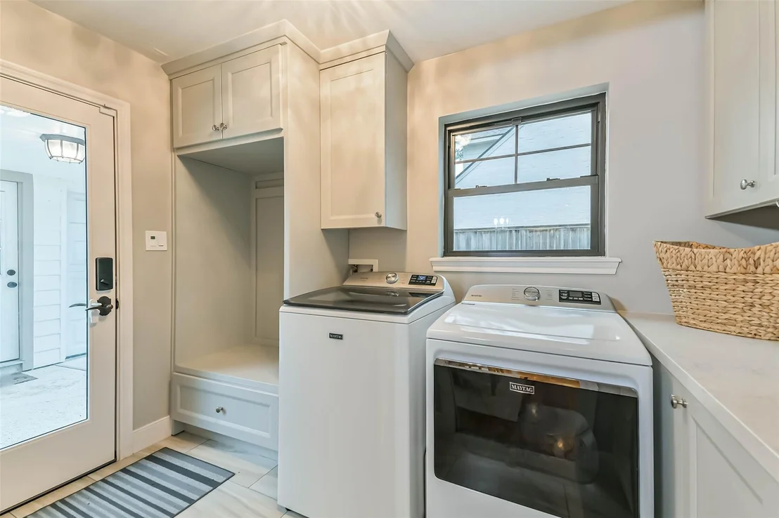 Photo of 10015 Lynbrook Drive