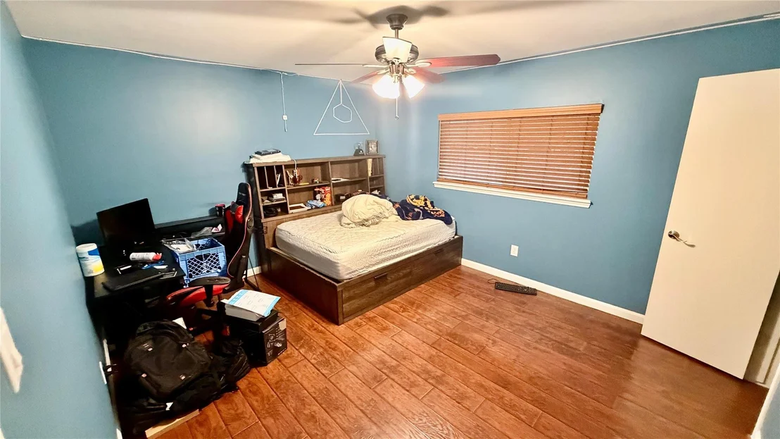 Photo of 98 E Mistybreeze Circle