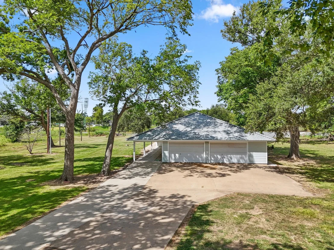 Photo of 448 County Road 243