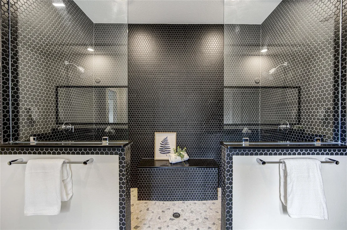 Photo of 21339 Crescent Winged Drive