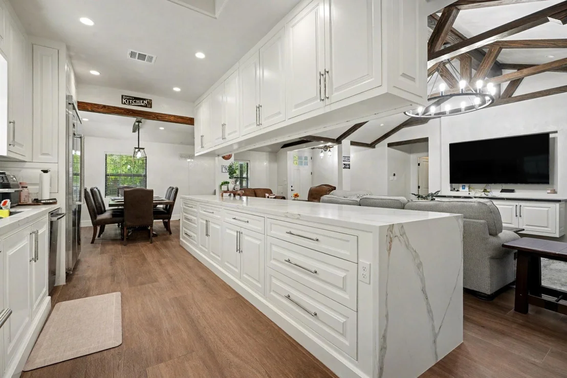Photo of 8515 Edgemoor Drive