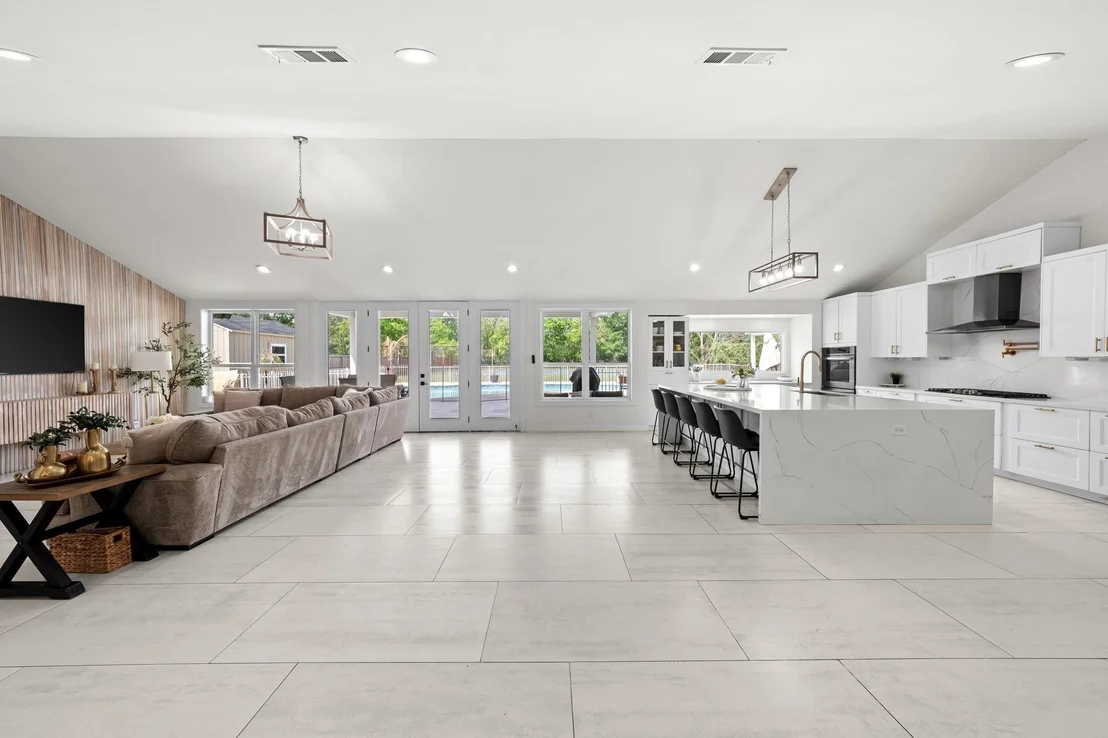Photo of 8800 Brae Acres Road