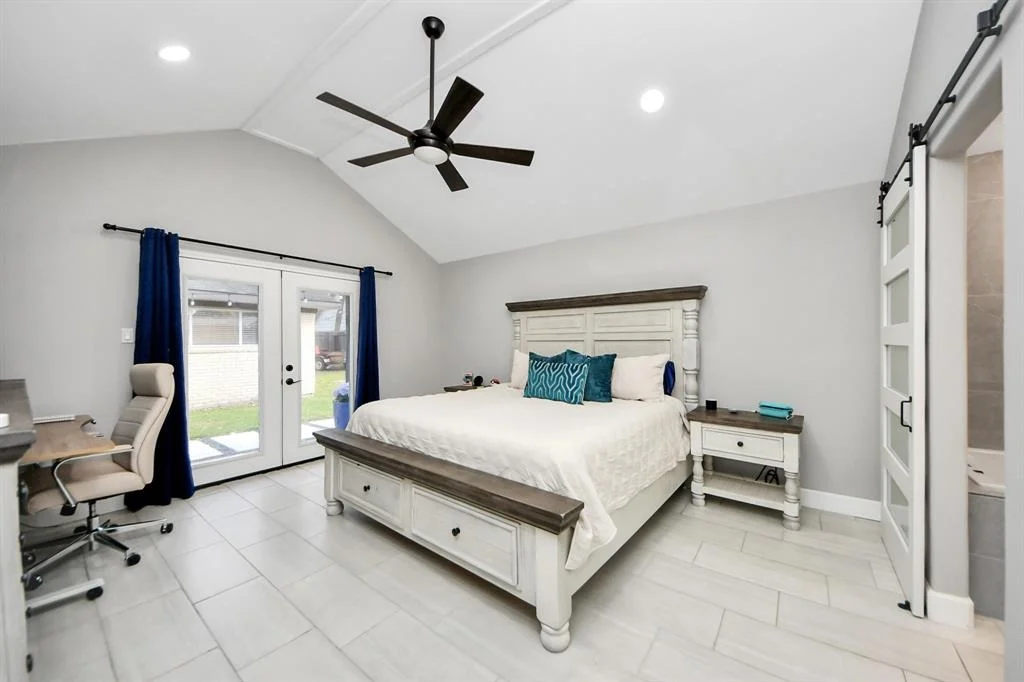 Photo of 2014 Forest Oaks Drive
