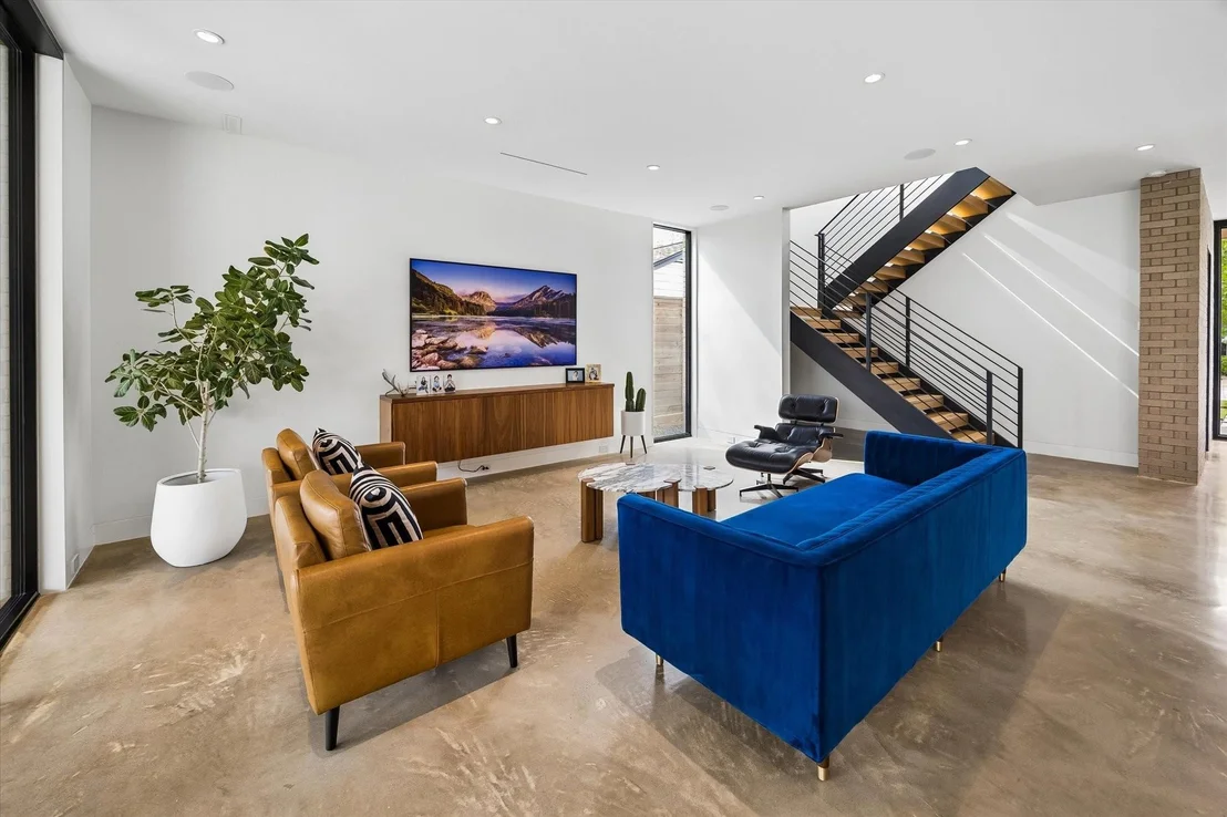 Photo of 1726 Viking Drive