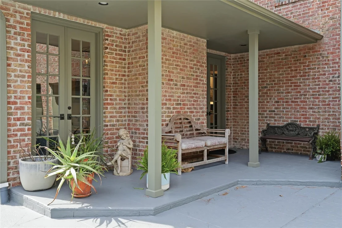 Photo of 207 Sugarberry Circle
