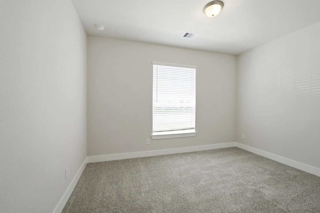 Photo of 826 White Pine Haven Ln