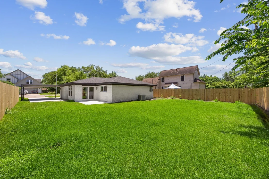 Photo of 3005 Barberry Drive