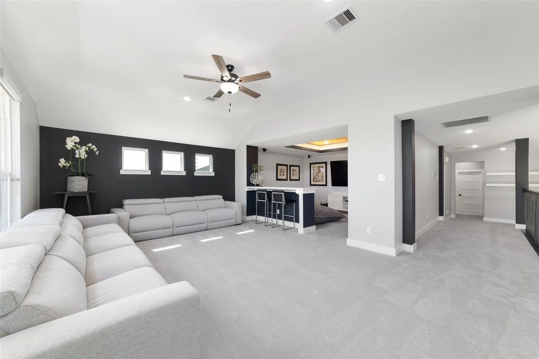 Photo of 13702 Martingale Pointe Drive