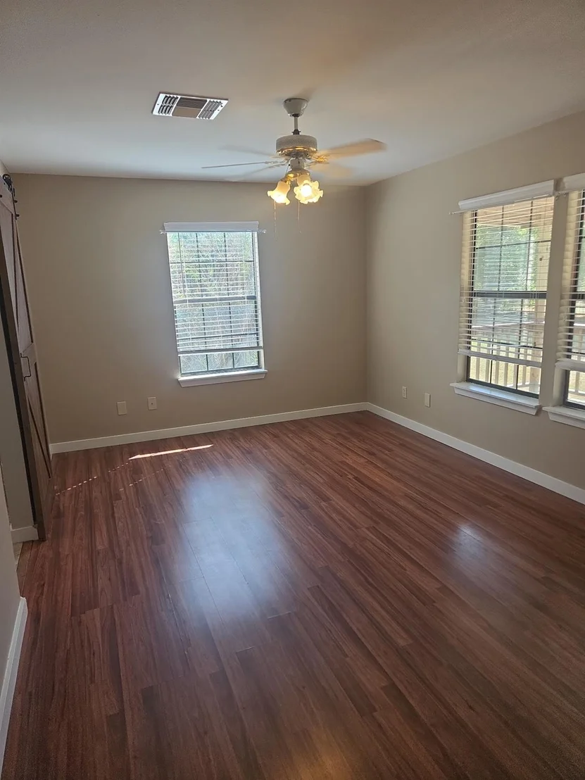 Photo of 20943 Forestview Drive