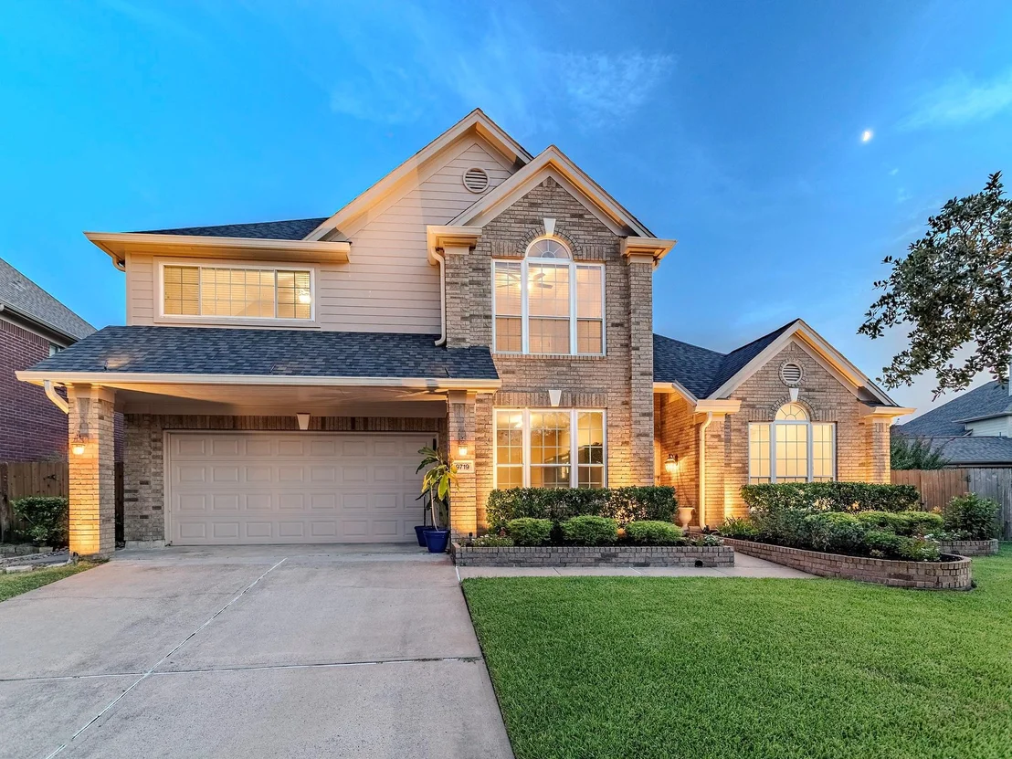 Photo of 9719 Slate Field Drive