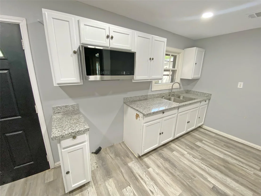 Photo of 506 Azalea Drive