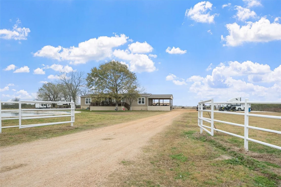 Photo of 1722 County Road 248
