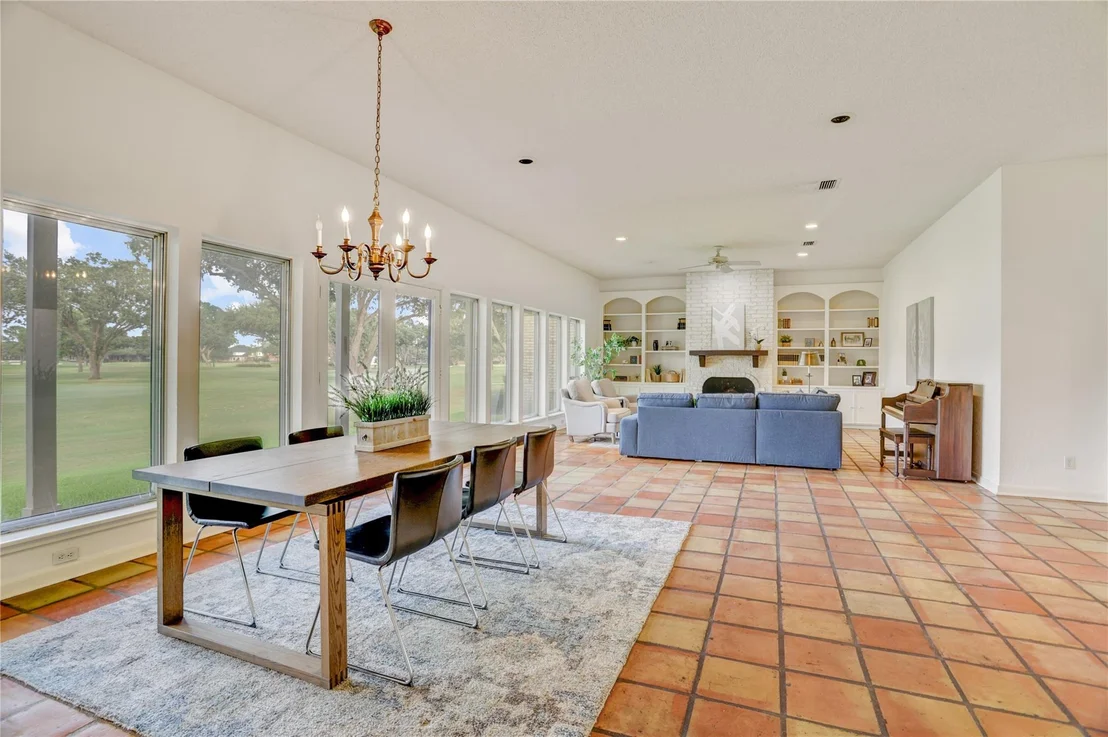 Photo of 44 Crestwood Circle