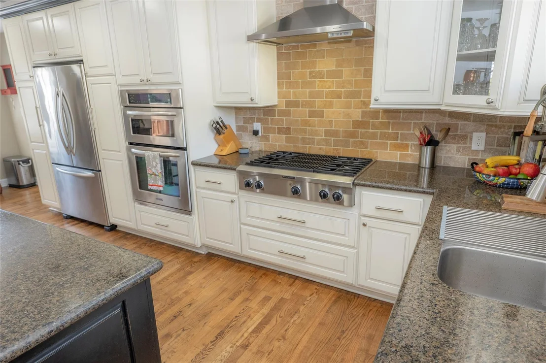 Photo of 700 Peachtree Drive