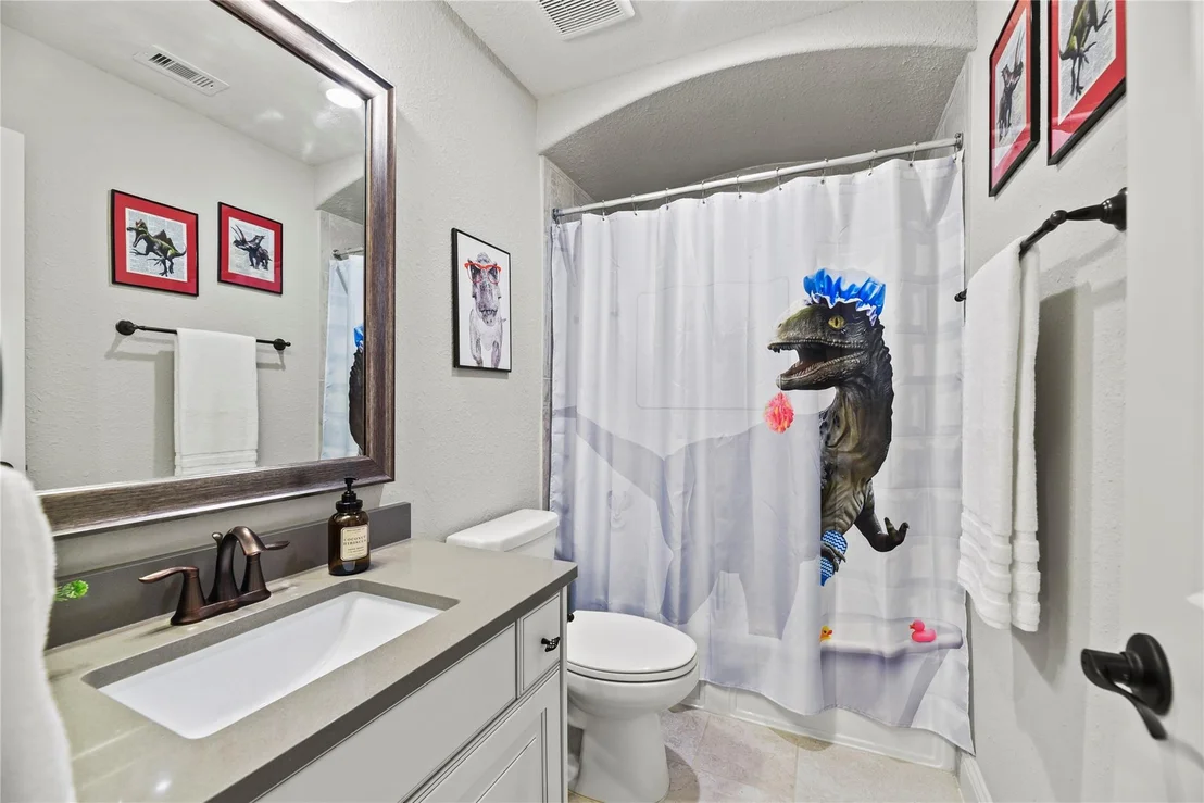 Photo of 1002 Pleasant Pines Lane