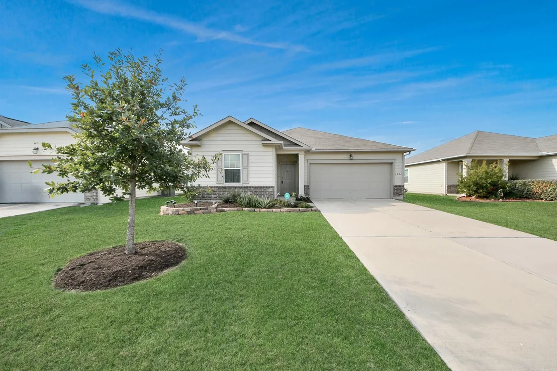 Photo of 1024 Banyon Tree Lane
