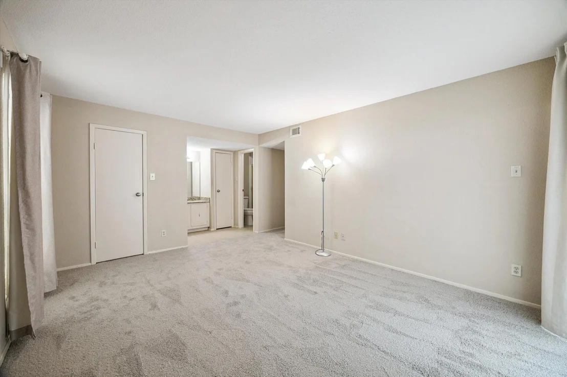 Photo of Unit 1701 at 14911 Wunderlich Drive