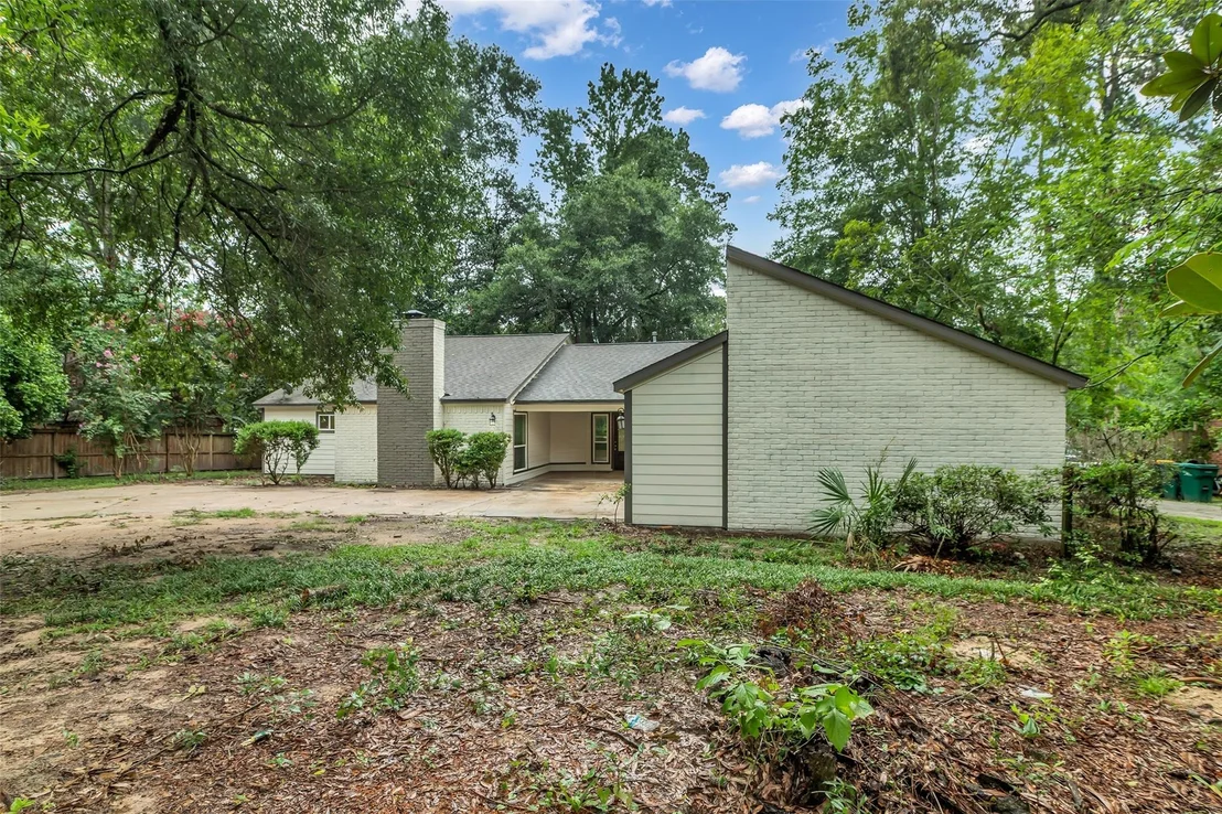 Photo of 1602 Pine Oak Drive