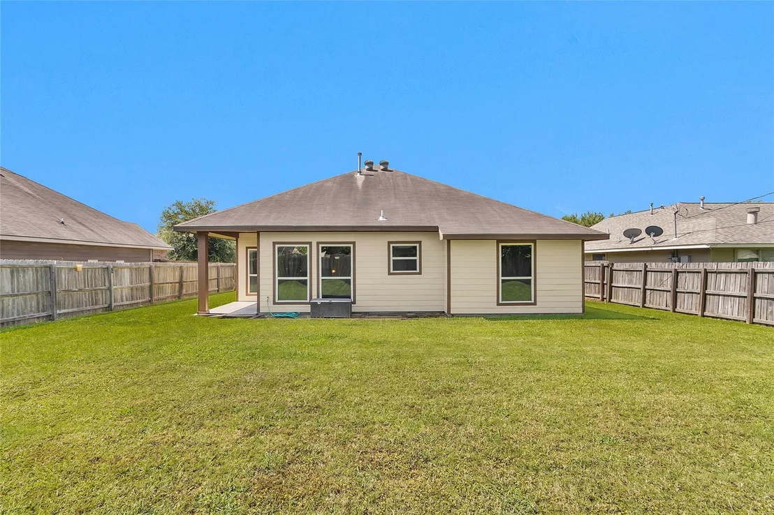 Photo of 704 Mockingbird Street