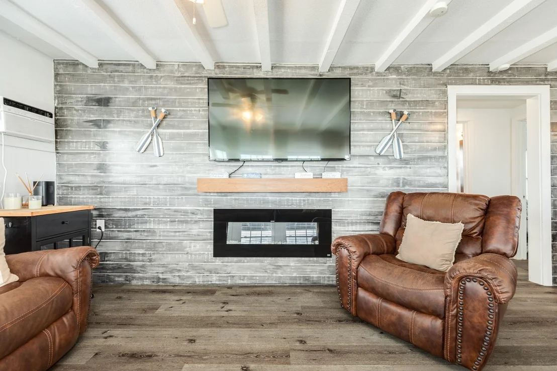 Photo of 326 Bay Avenue