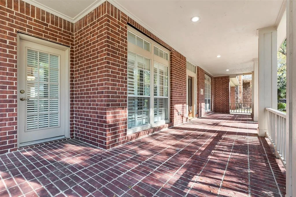 Photo of 83 N Greenvine Circle