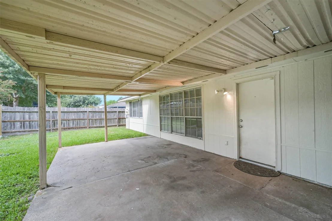 Photo of 20015 Lions Gate Drive