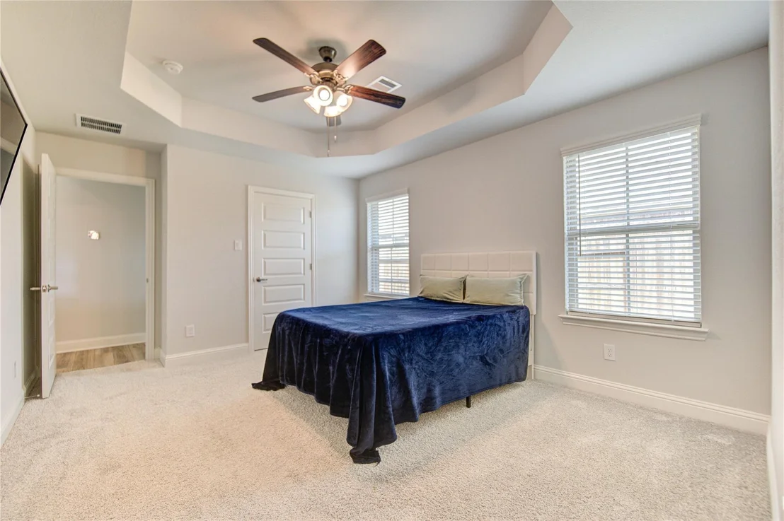 Photo of 412 Sunray Lake Lane
