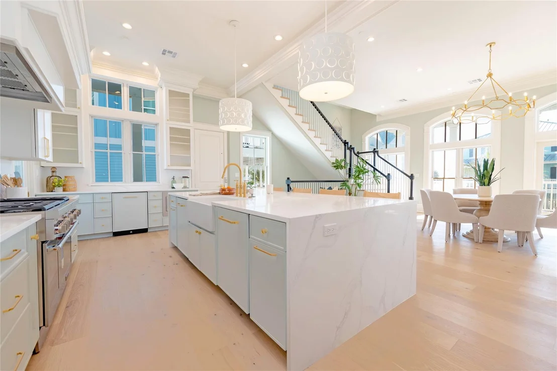 Photo of 11610 Beachside