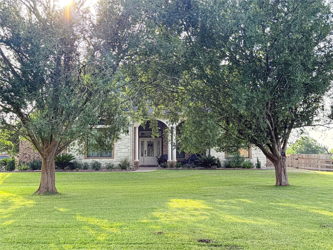 Photo of 807 Mill Road