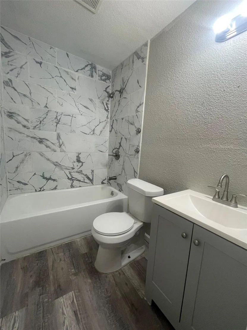 Photo of 618 W Peach Street