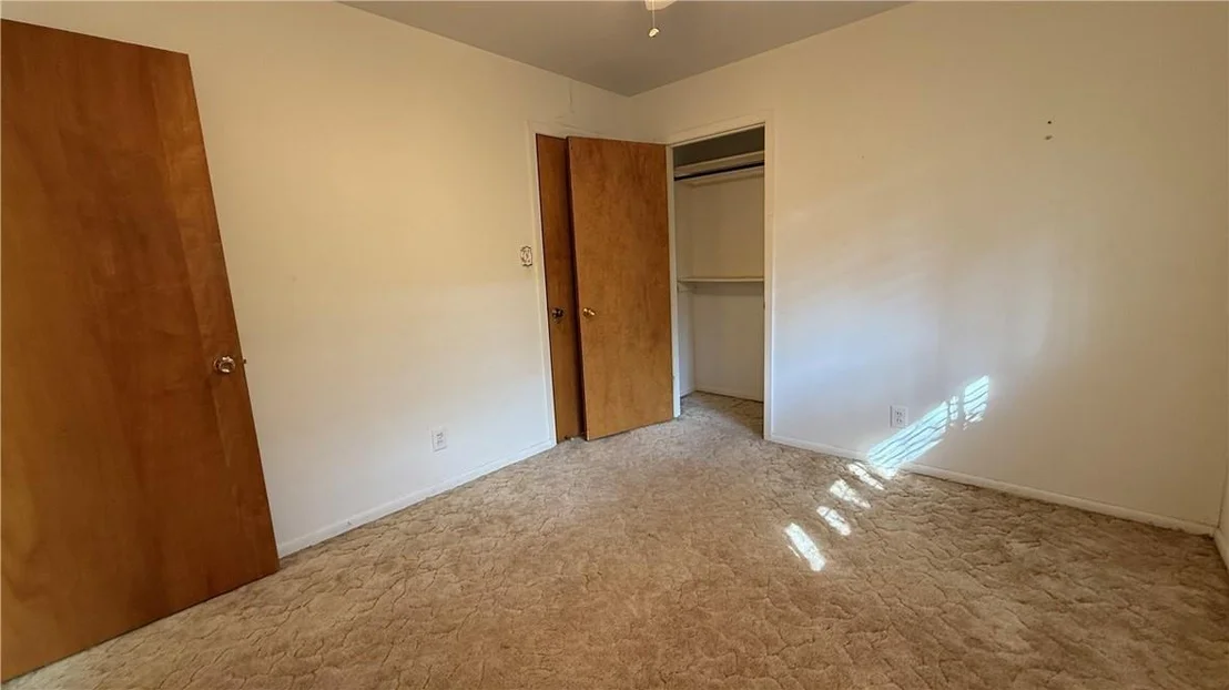 Photo of 203 Longfellow Lane