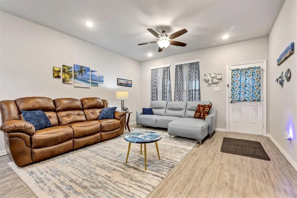 Photo of 31414 Conover Drive