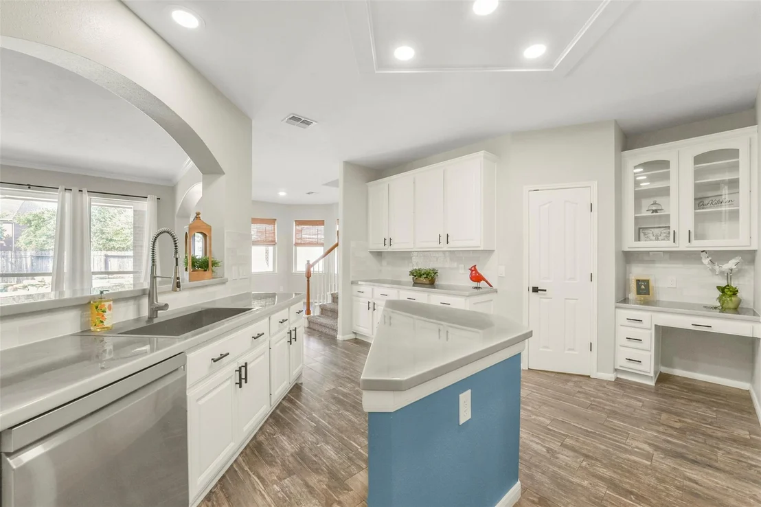 Photo of 15730 Lake Loop Drive