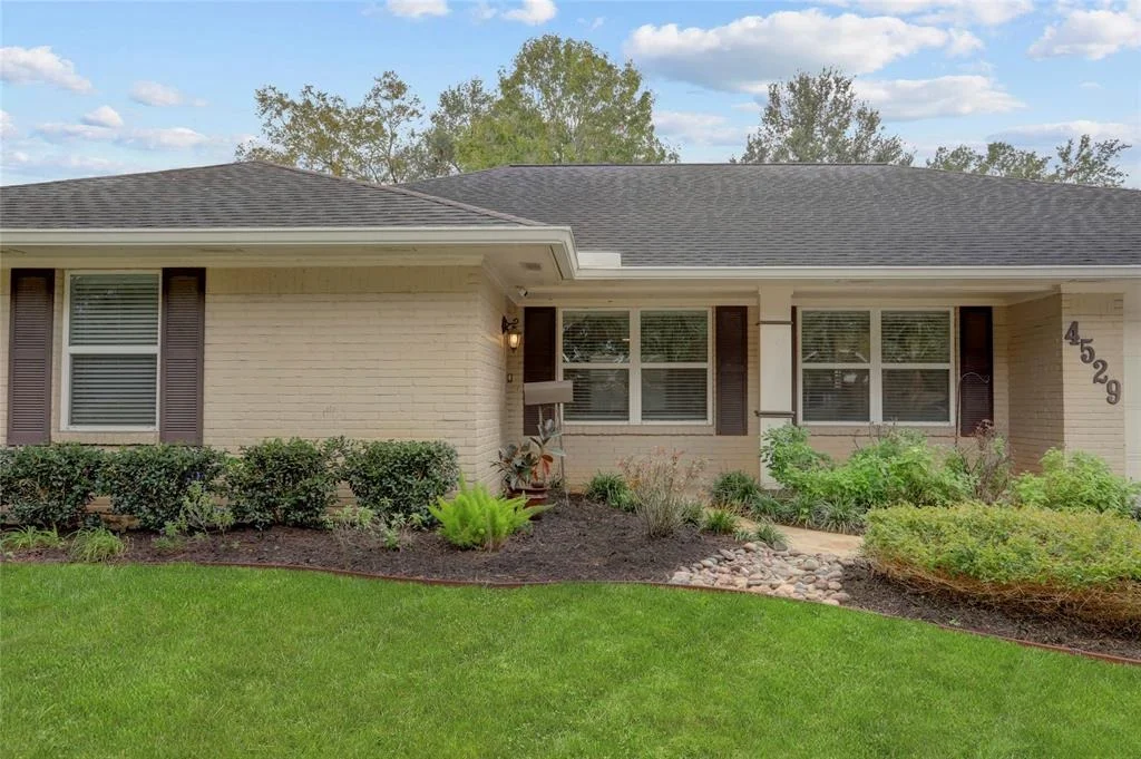 Photo of 4529 Tonawanda Drive