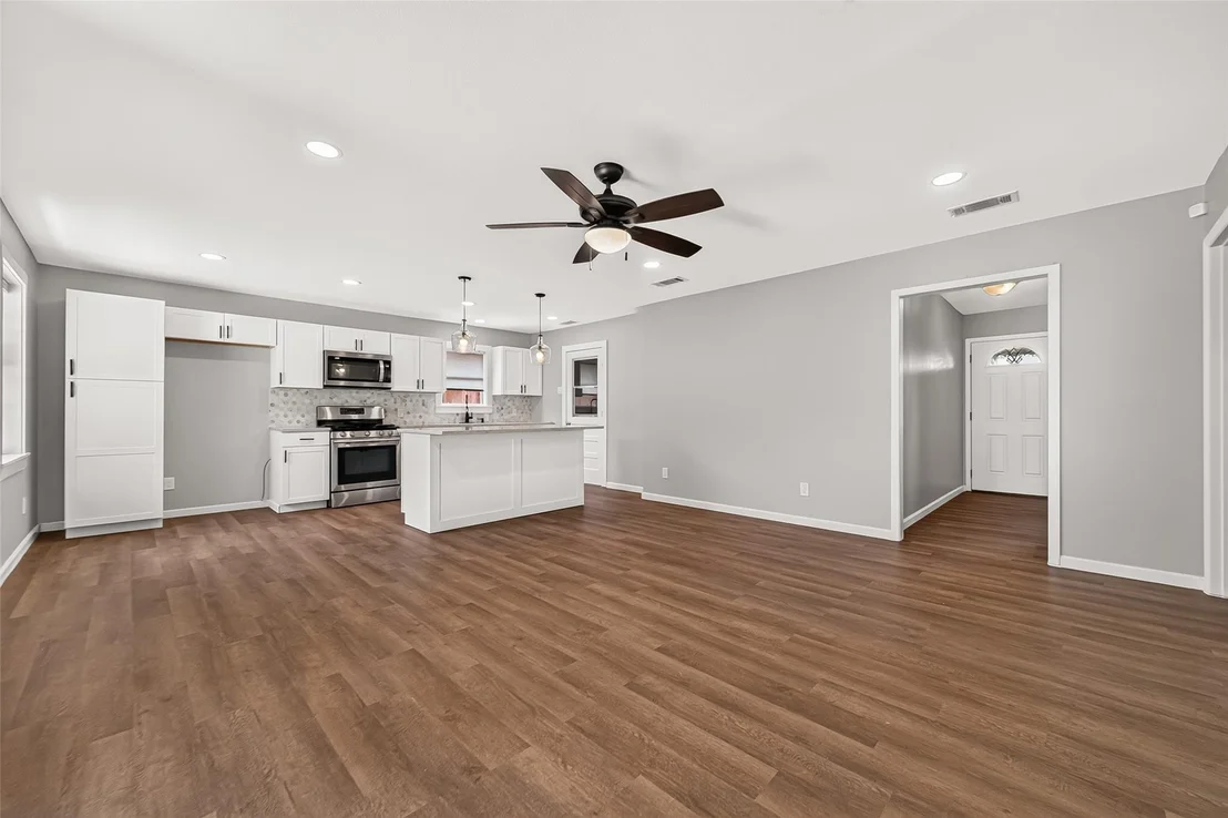 Photo of 7415 Troulon Drive