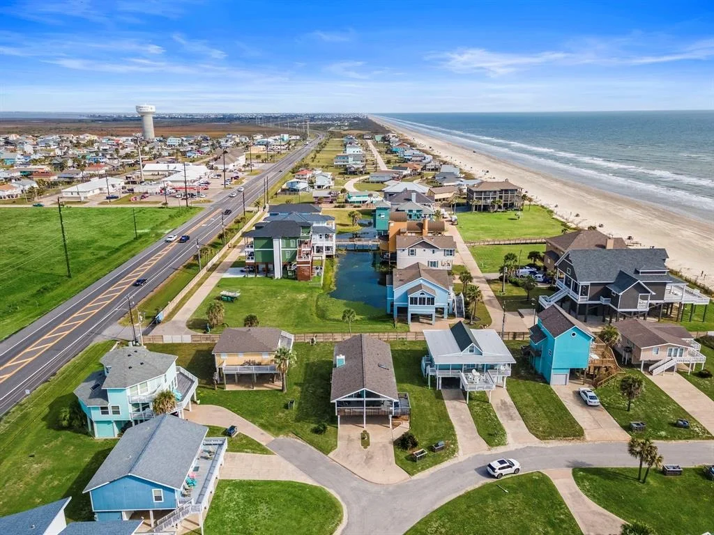 Photo of 16906 Beachcomber