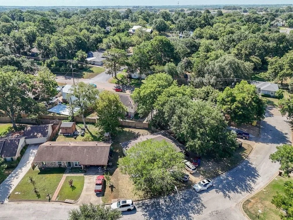 Photo of 400 Sandra Drive
