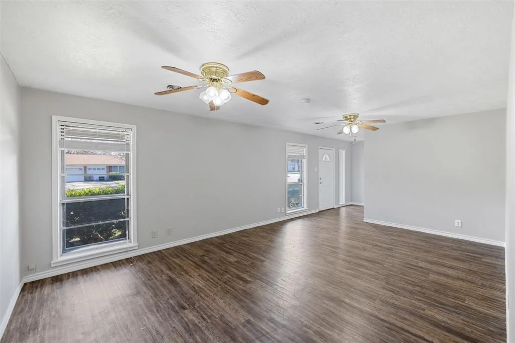 Photo of 902 Mitchell Street