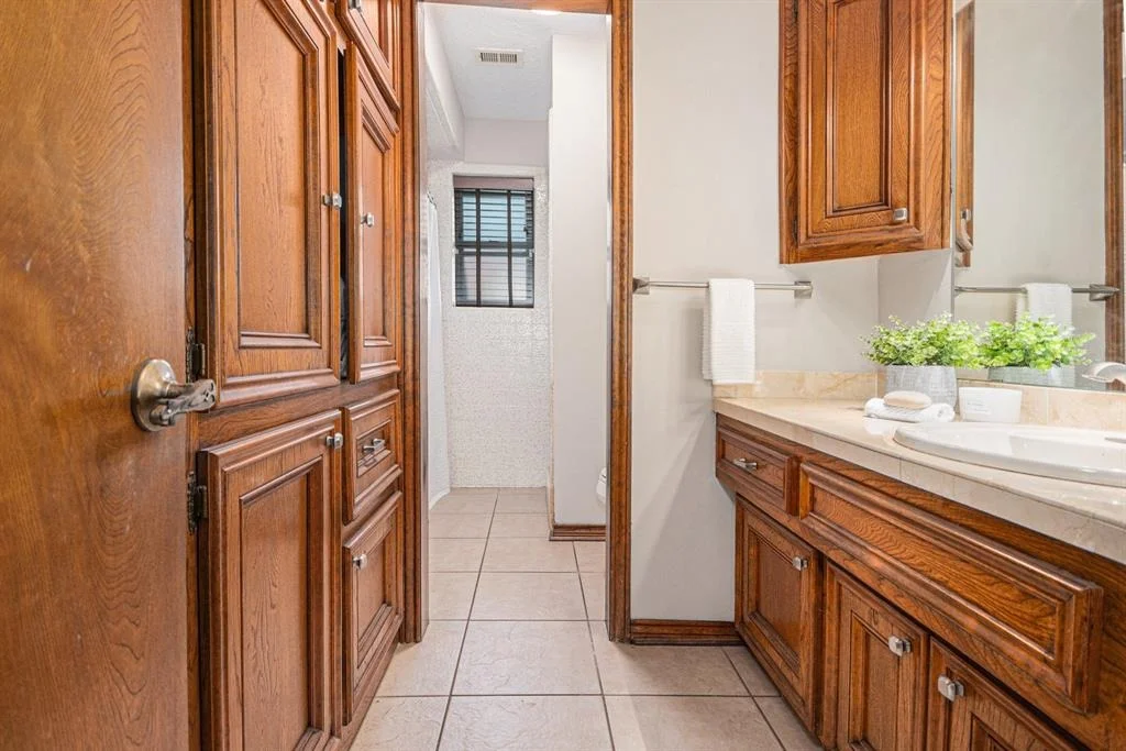 Photo of 2313 Killarney Lane